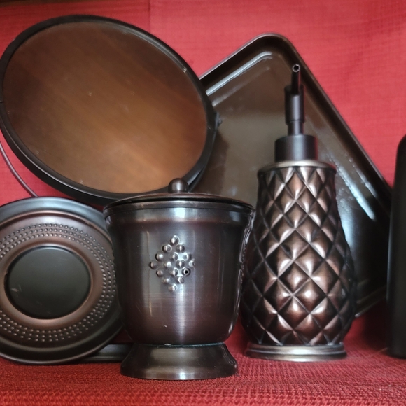 NEW! 6pc. Elegant Bronze/ Brown Metal / Ceramic Complete Bathroom Accessory Set - Picture 2 of 15